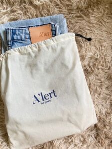 ถุงผ้าหูรูด ถุงผ้าหูรูดสกรีนโลโก้ ถุงผ้าหูรูดราคาส่ง