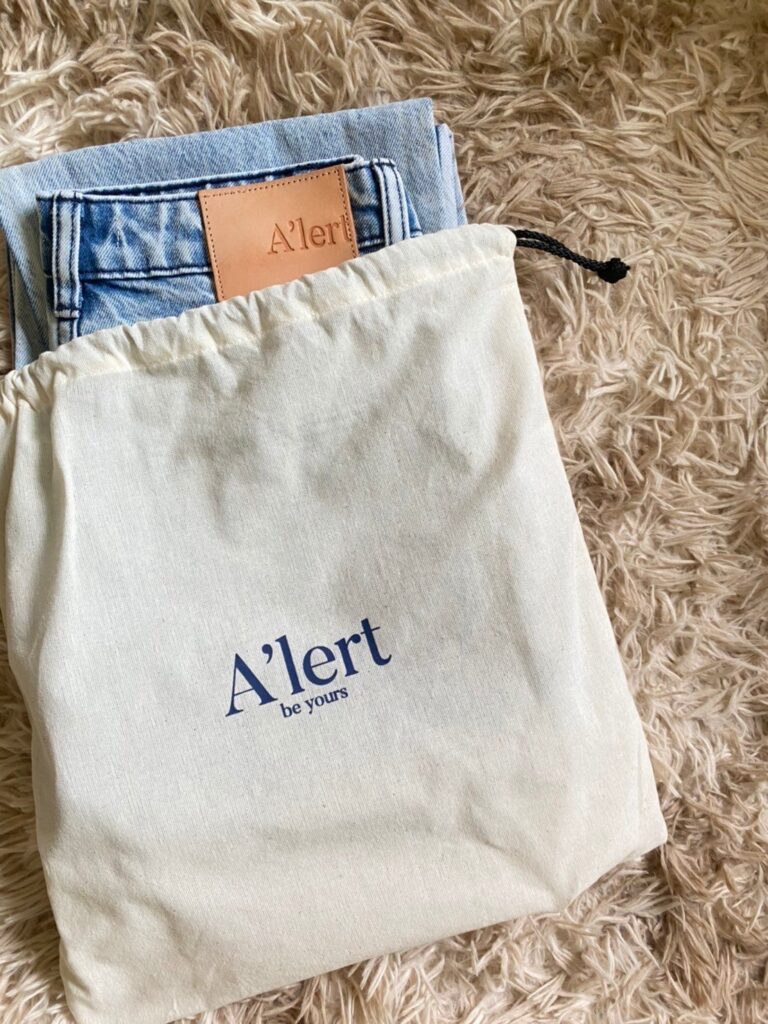 ถุงผ้าหูรูด ถุงผ้าหูรูดสกรีนโลโก้ ถุงผ้าหูรูดราคาส่ง